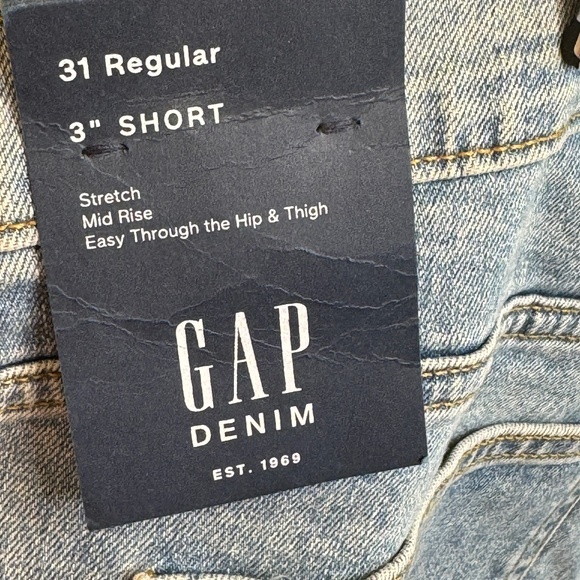 Gap | NWT Pride Embroidered Rainbow Mid Rise Stretch Denim Cut Off Jean Shorts - Picture 7 of 13